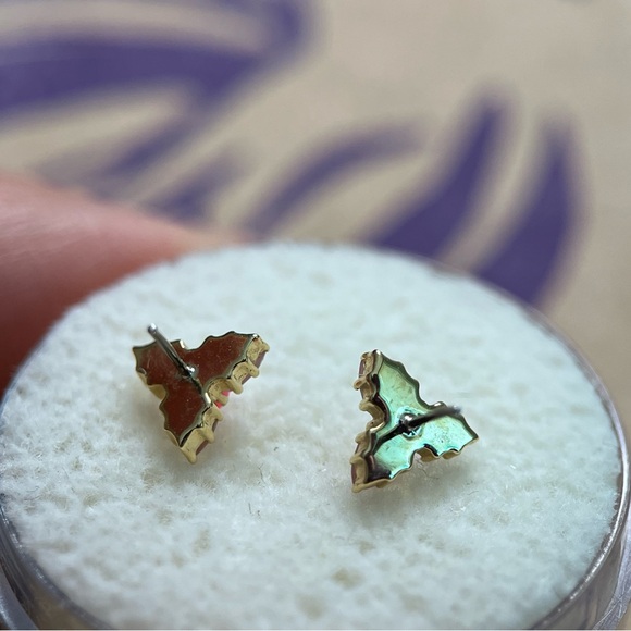 Anatometal Yellow Gold with Pink Opal Threadless Ends - Picture 6 of 7